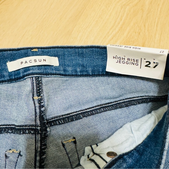 PACSUN Denim Allan Wash Medium Blue Jeans, Size 27 - Picture 5 of 11